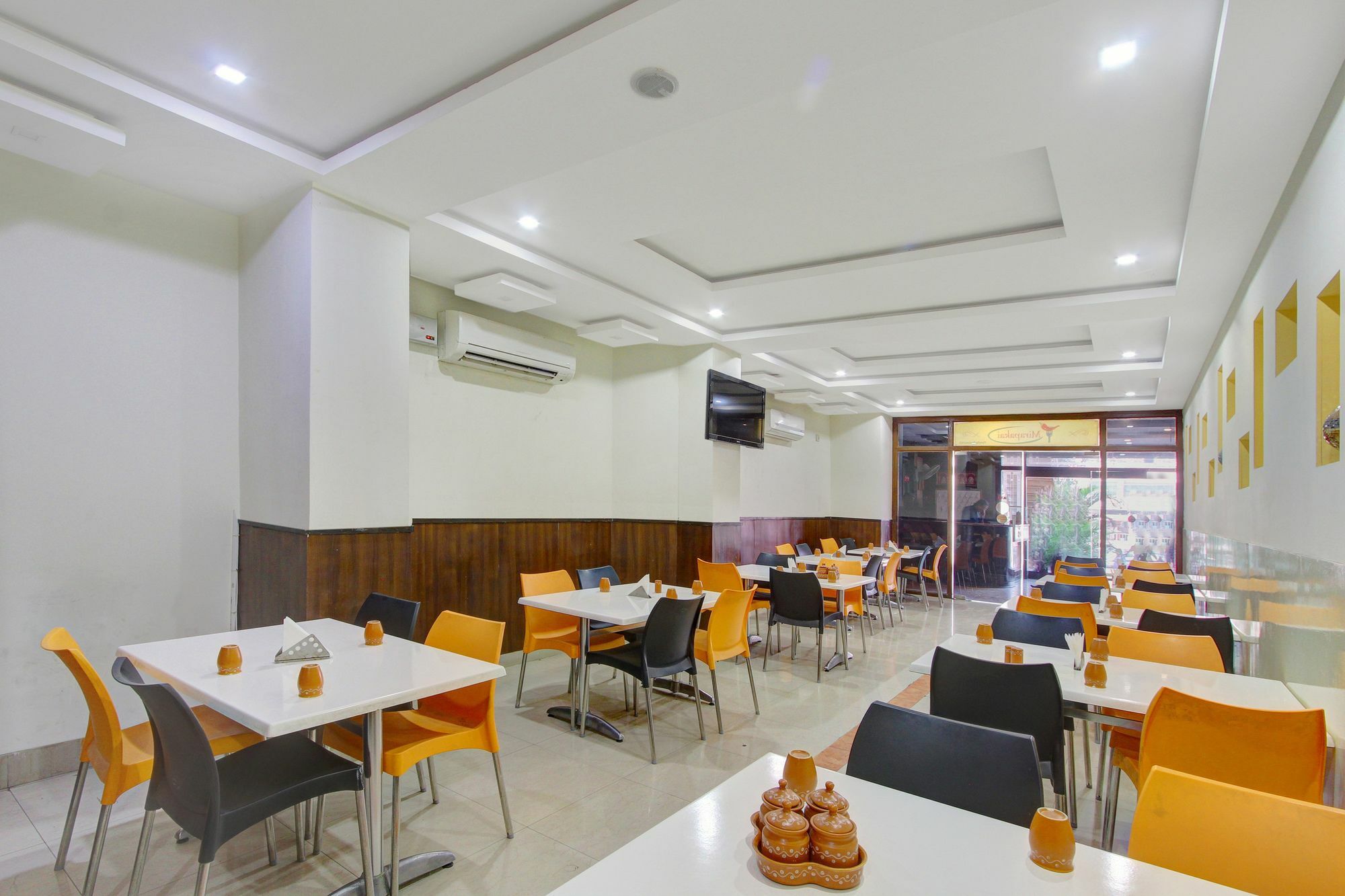 Oyo 10596 Hotel Indu Haydarabad Dış mekan fotoğraf